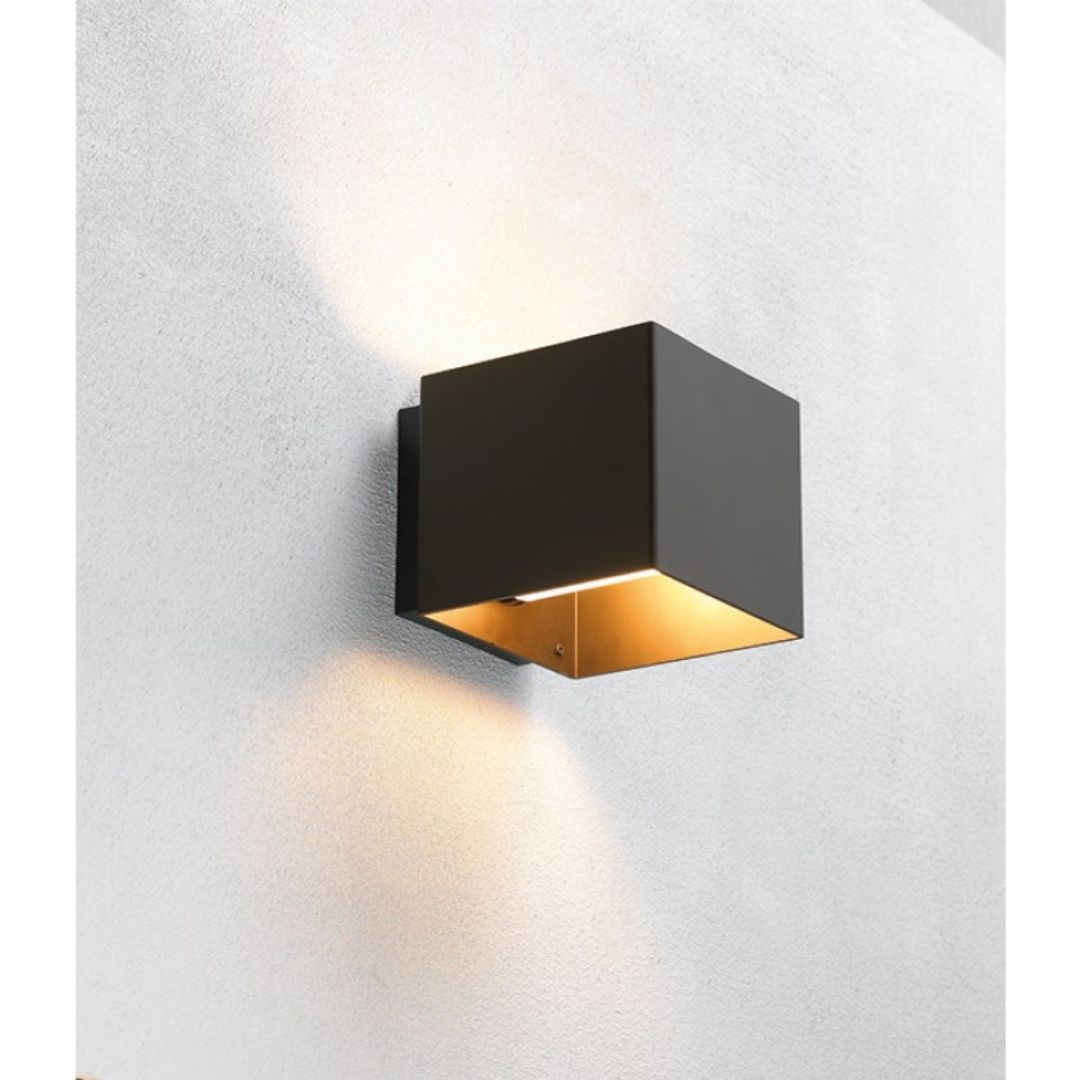 Welcome Bronze Væglampe   Embacco