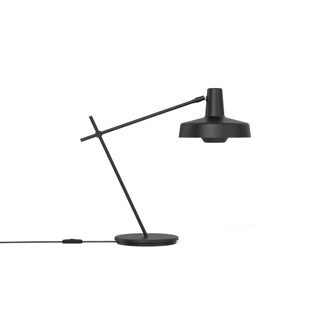 Arigato Bordlampe Small Sort     fra Grupa Products