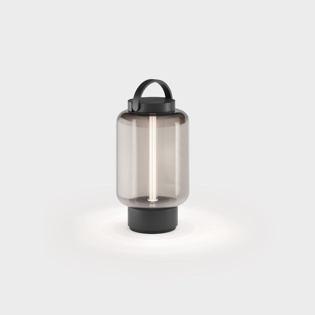 Qu Lantern Transportabel Lampe Sort   Ip44.de fra Lampefeber