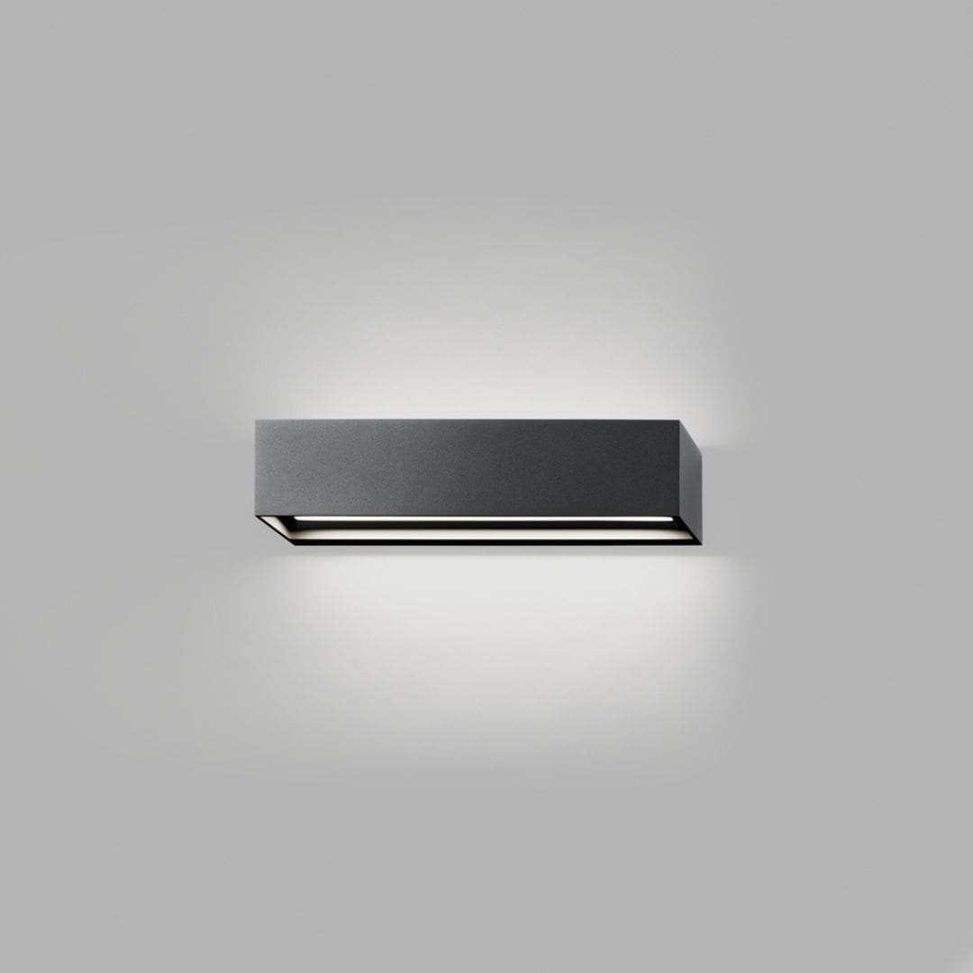 Linea W2 300 Væglampe   Sort   Light Point fra Light-point