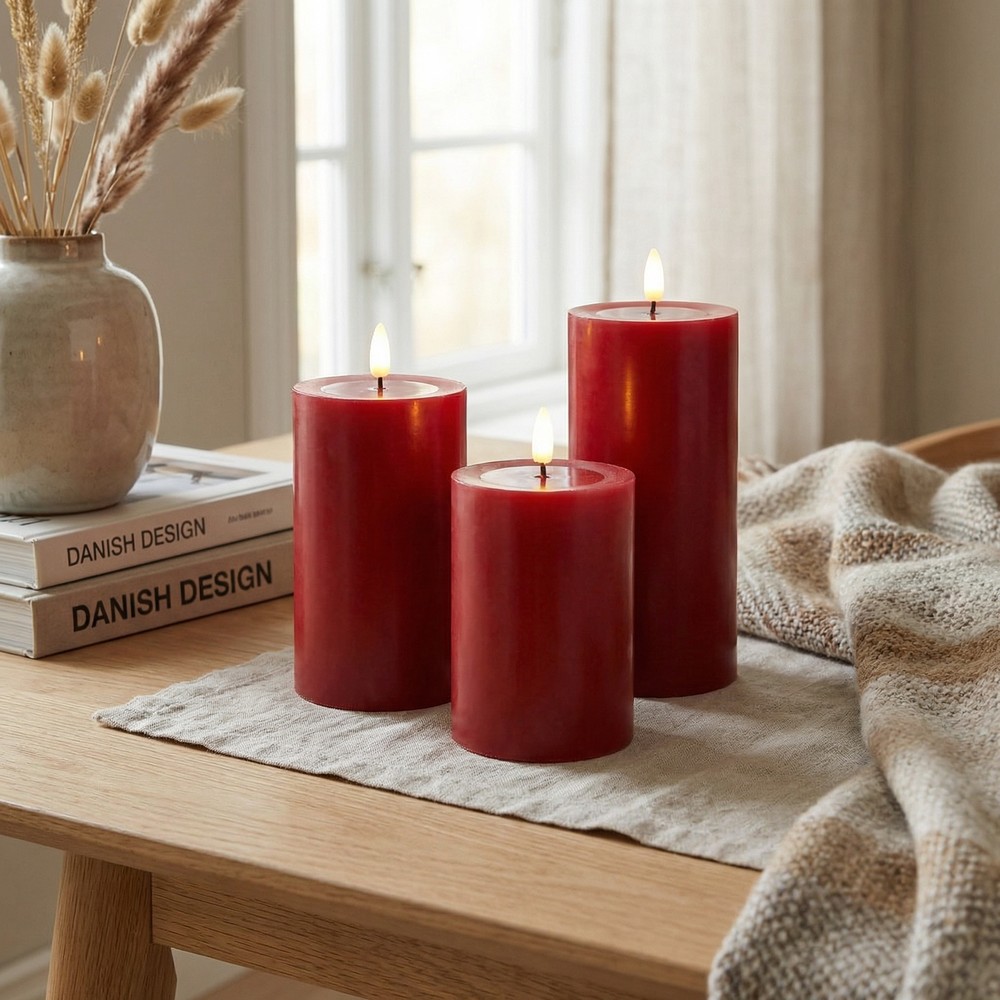 Led Bloklys ø7,5cm, 3stk, Smelte Look, Flammeeffekt Inkl. Fjernbetjening Og Timer, 10 12,5 15cm Høj, ægte Stearin, Bordeauxrød fra Ledlife