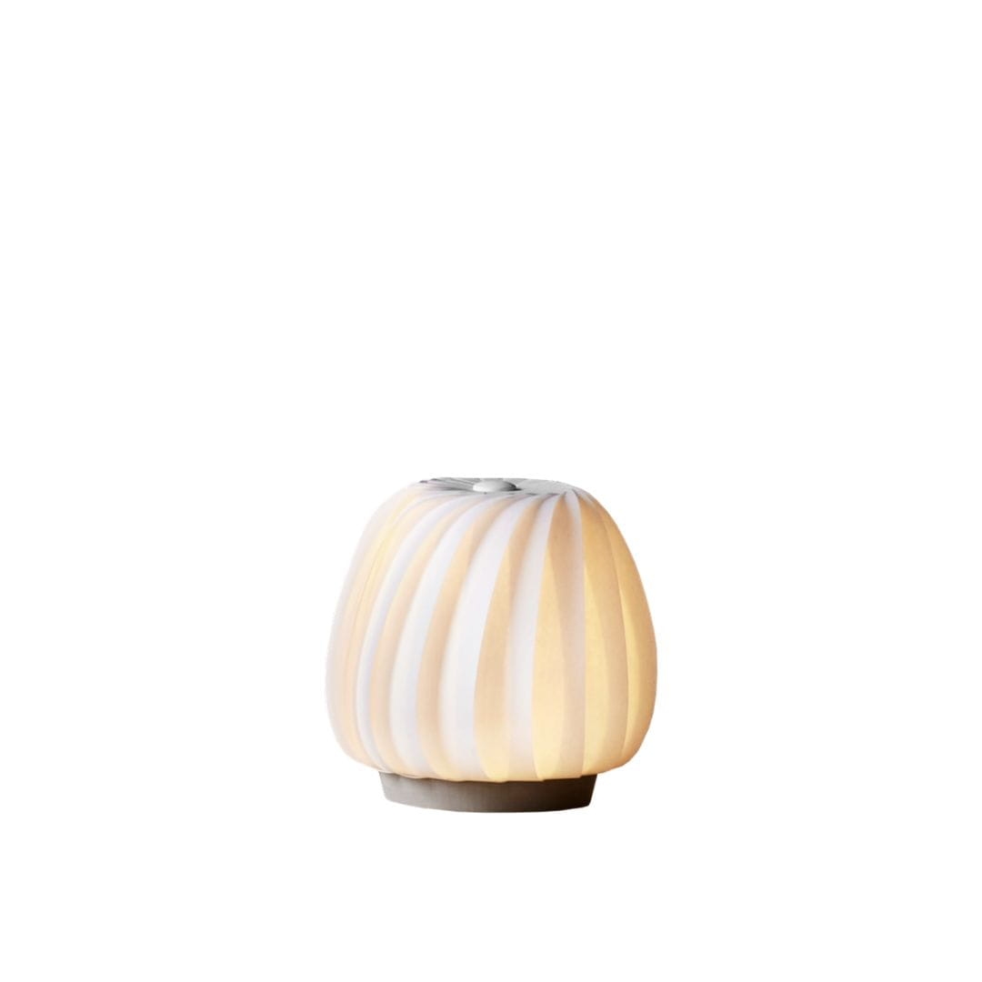 St906 Mini Bordlampe Hvid Coated Papir ø18     fra Tom Rossau