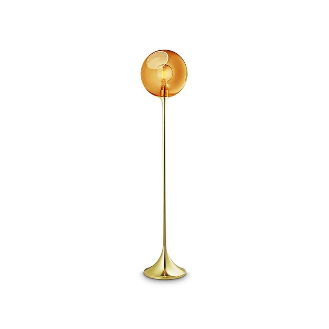 Ballroom Gulvlampe Amber     fra Design By Us