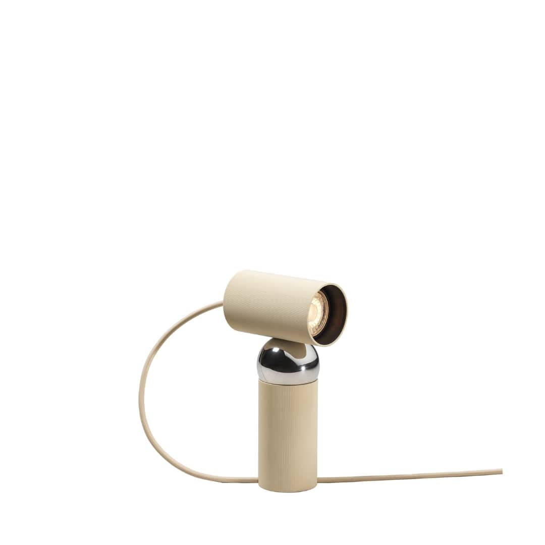 Bilboquet Bordlampe Linen     fra Flos