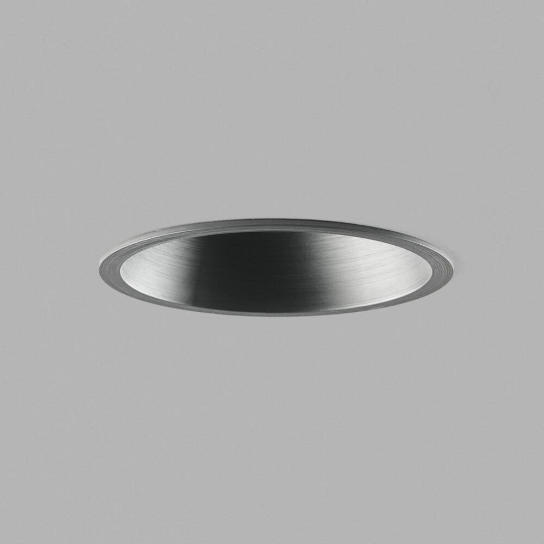 Curve 2 Spot ø110 Carbon Sort Light Point fra Light-point