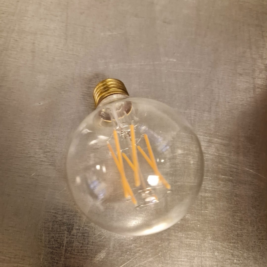 E27   2,5w Led Globe De Luxe   Udstillingsmodel fra Danlamp