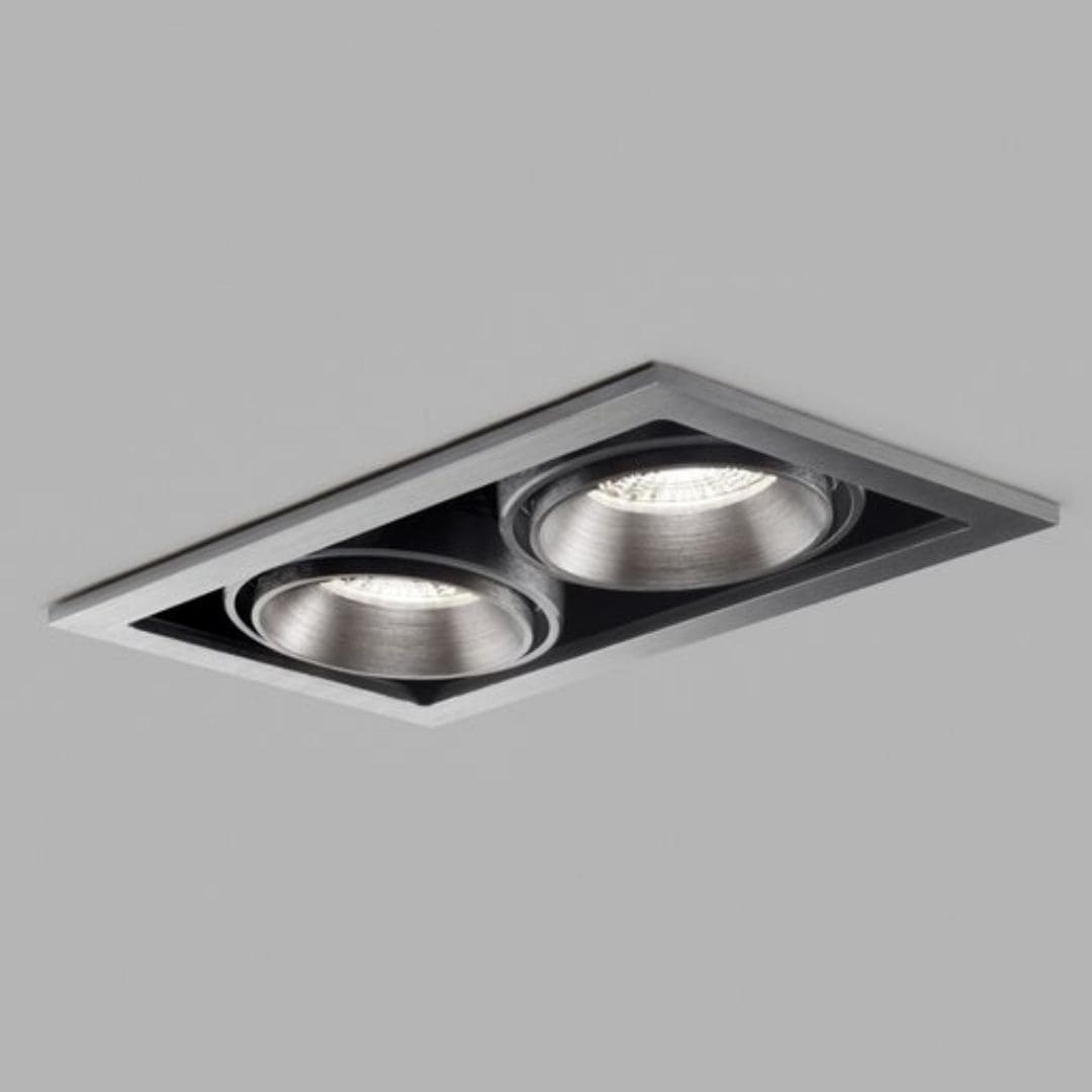 Ghost+ 2   2 X 10w Led Titanium   Så Længe Lager Haves  Light Point fra Light-point