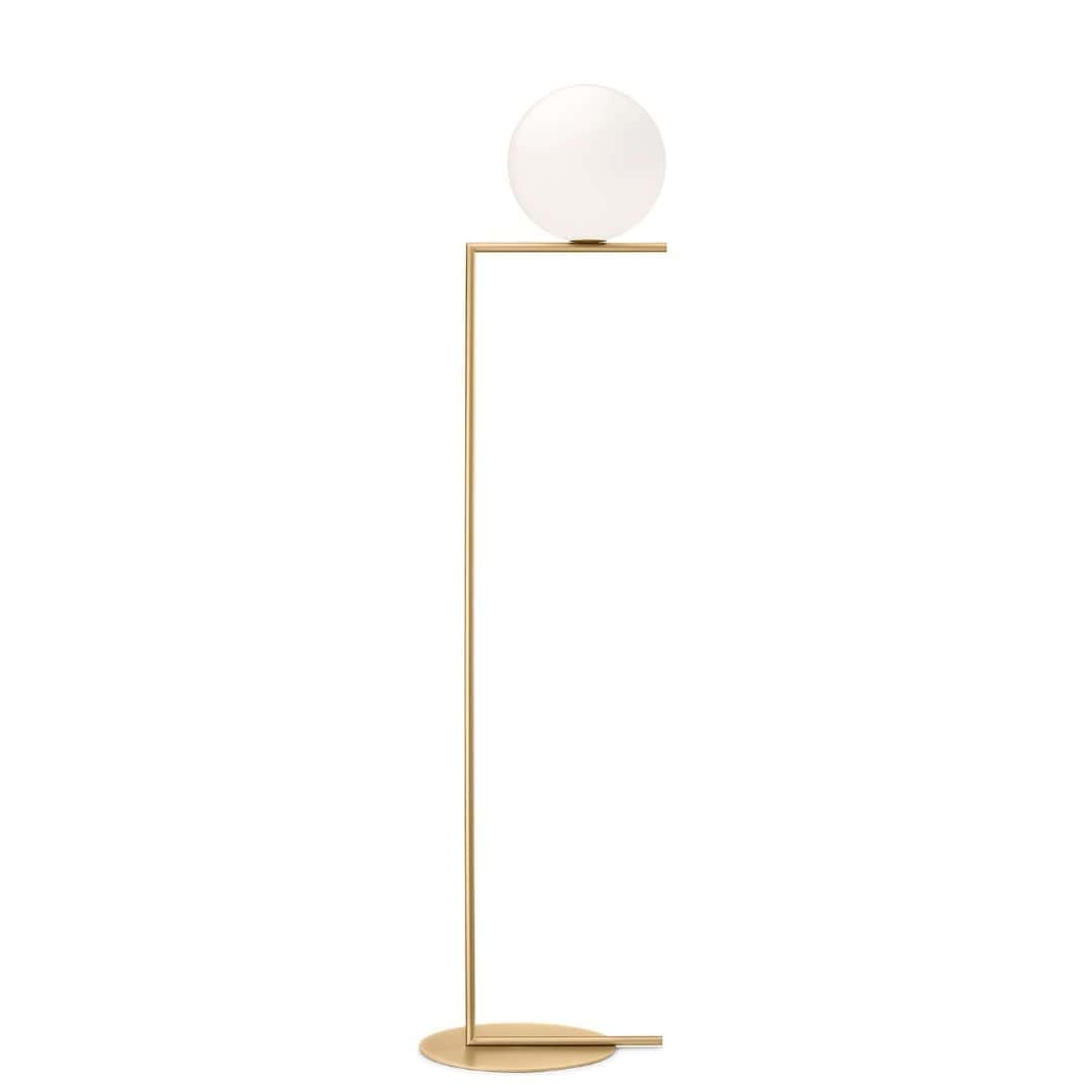 Ic F2 Gulvlampe Messing     fra Flos