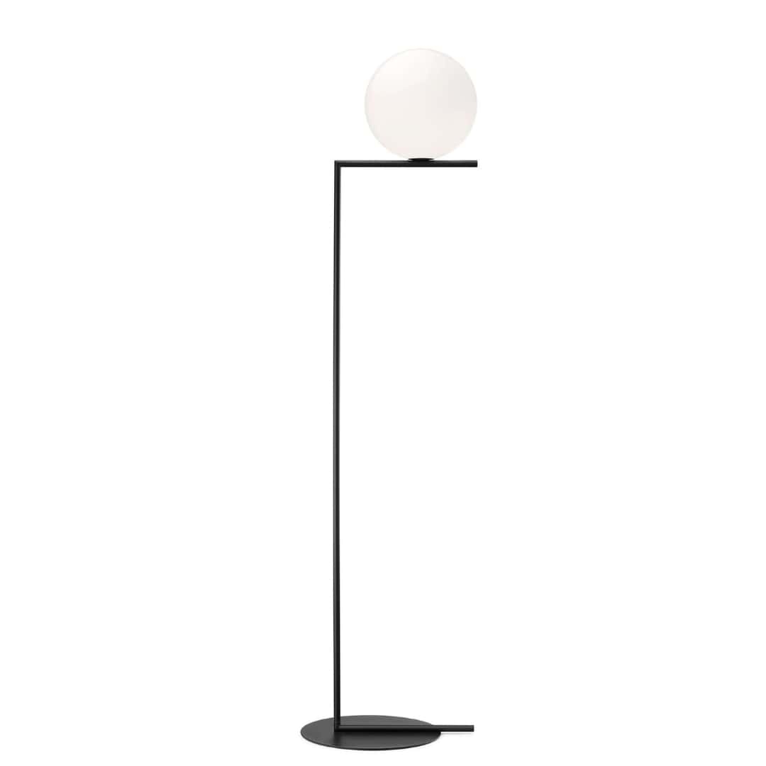 Ic F2 Gulvlampe Sort     fra Flos