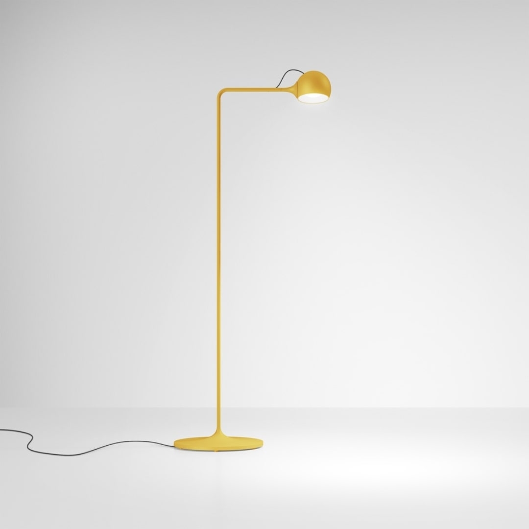 Ixa Reading Gulvlampe Gul     fra Artemide