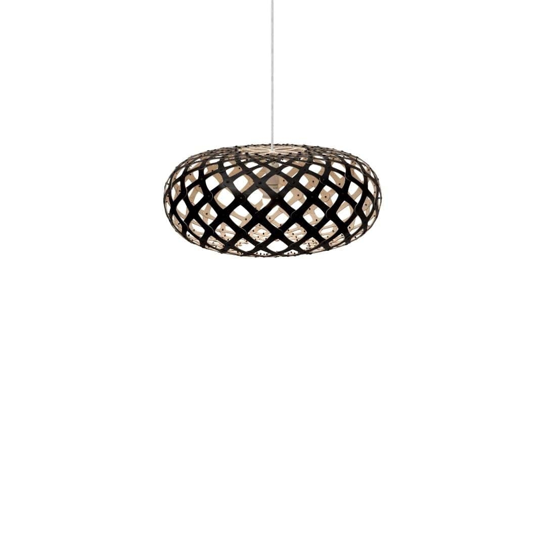 Kina ø44 Pendel Sort   Bamboo     fra David Trubridge