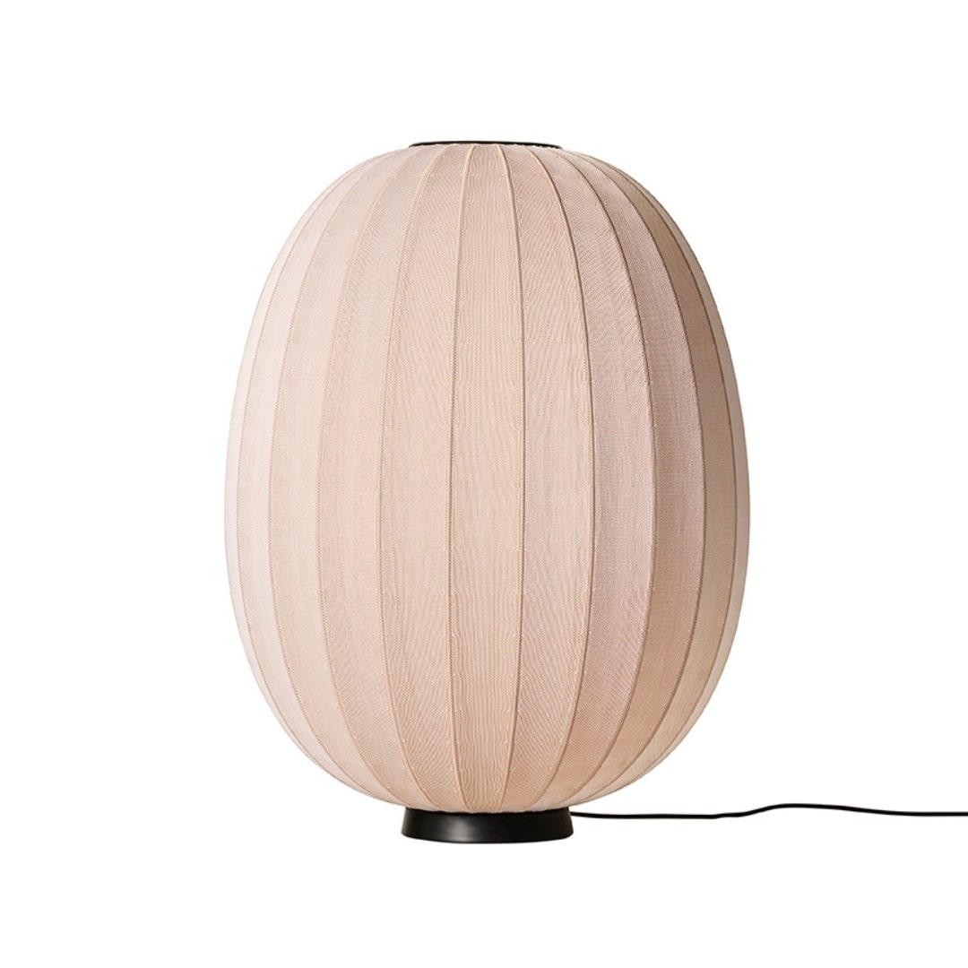 Knit Wit 65 High Oval Gulvlampe Medium Sand Stone     fra Made By Hand
