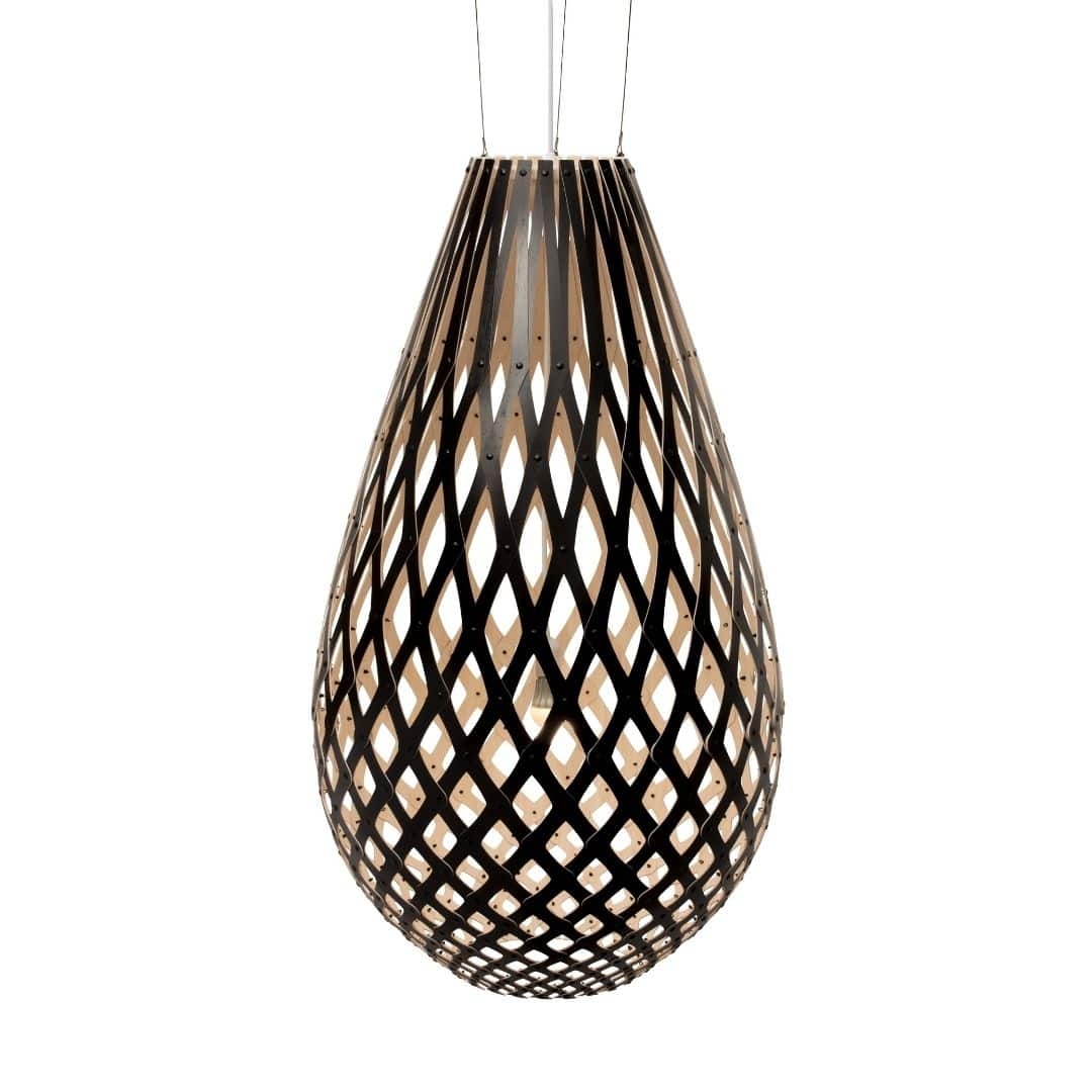Koura H160 Pendel Sort   Bamboo     fra David Trubridge