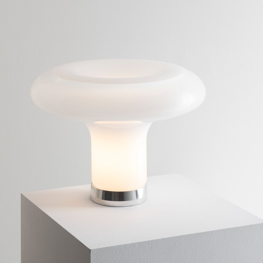 Lesbo Bordlampe Transparent     fra Artemide