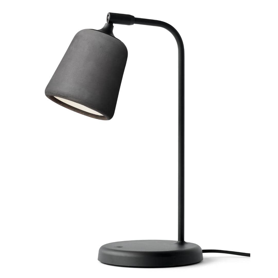 Material Bordlampe Mørk Grå     fra New Works