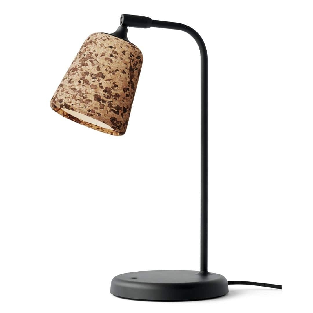 Material Bordlampe Mixed Cork fra New Works