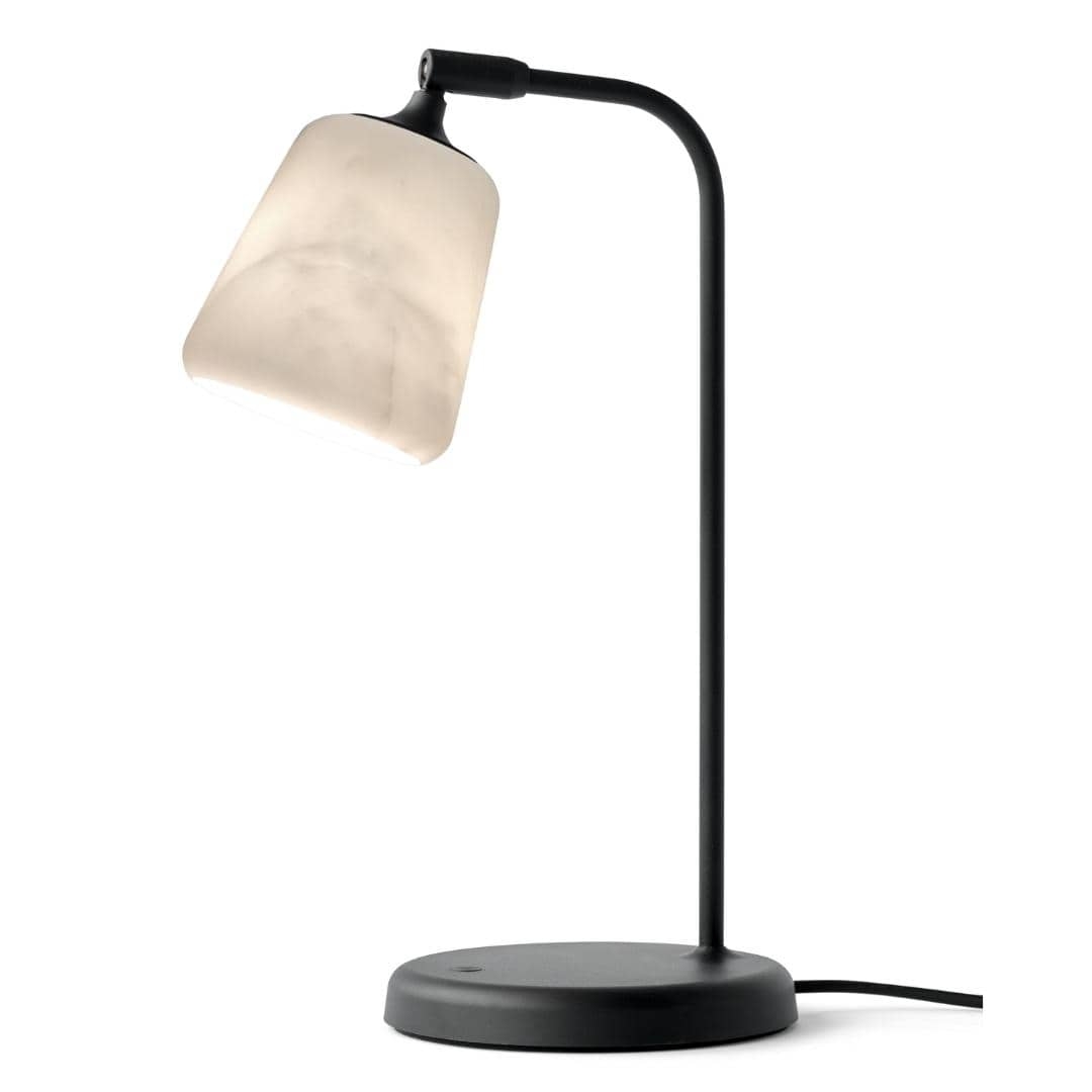 Material Bordlampe "the Black Sheep" Hvid Marmor     fra New Works