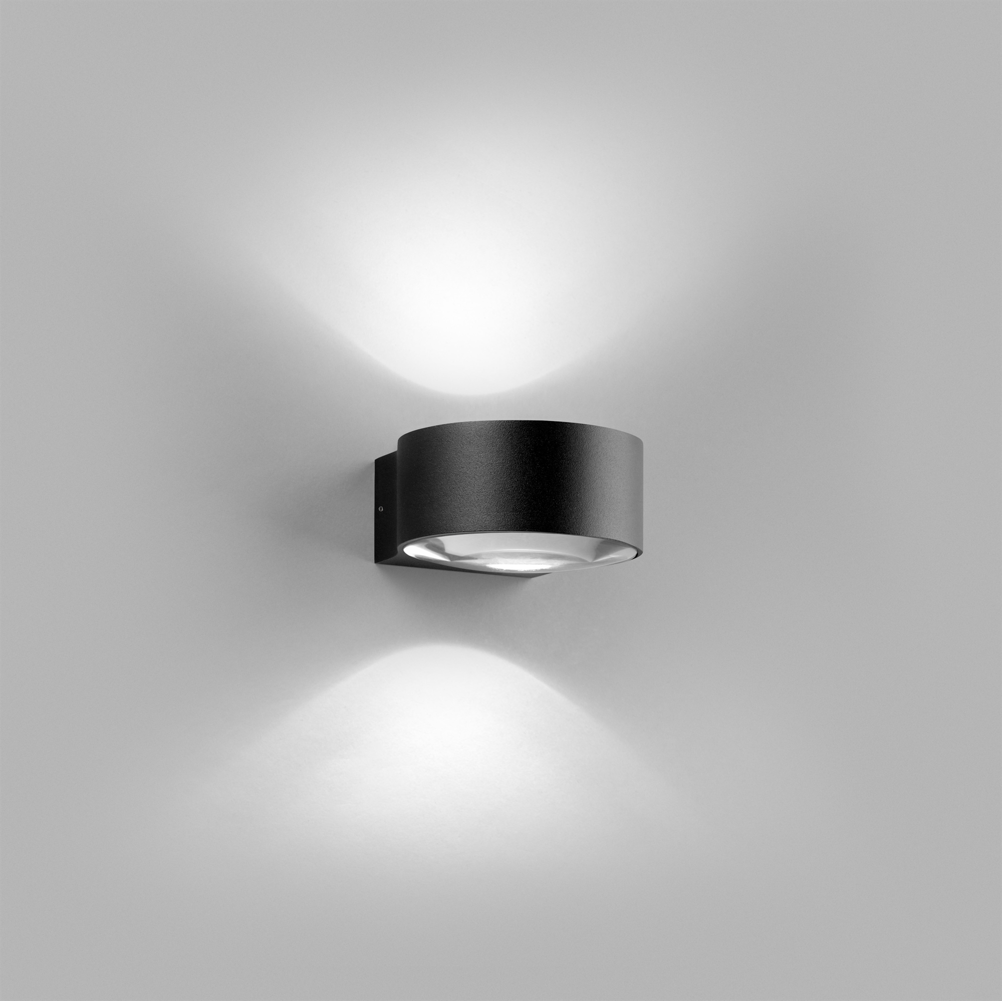 Orbit W1 Led Væglampe Sort     Light Point   Udstillingsmodel fra Light-point