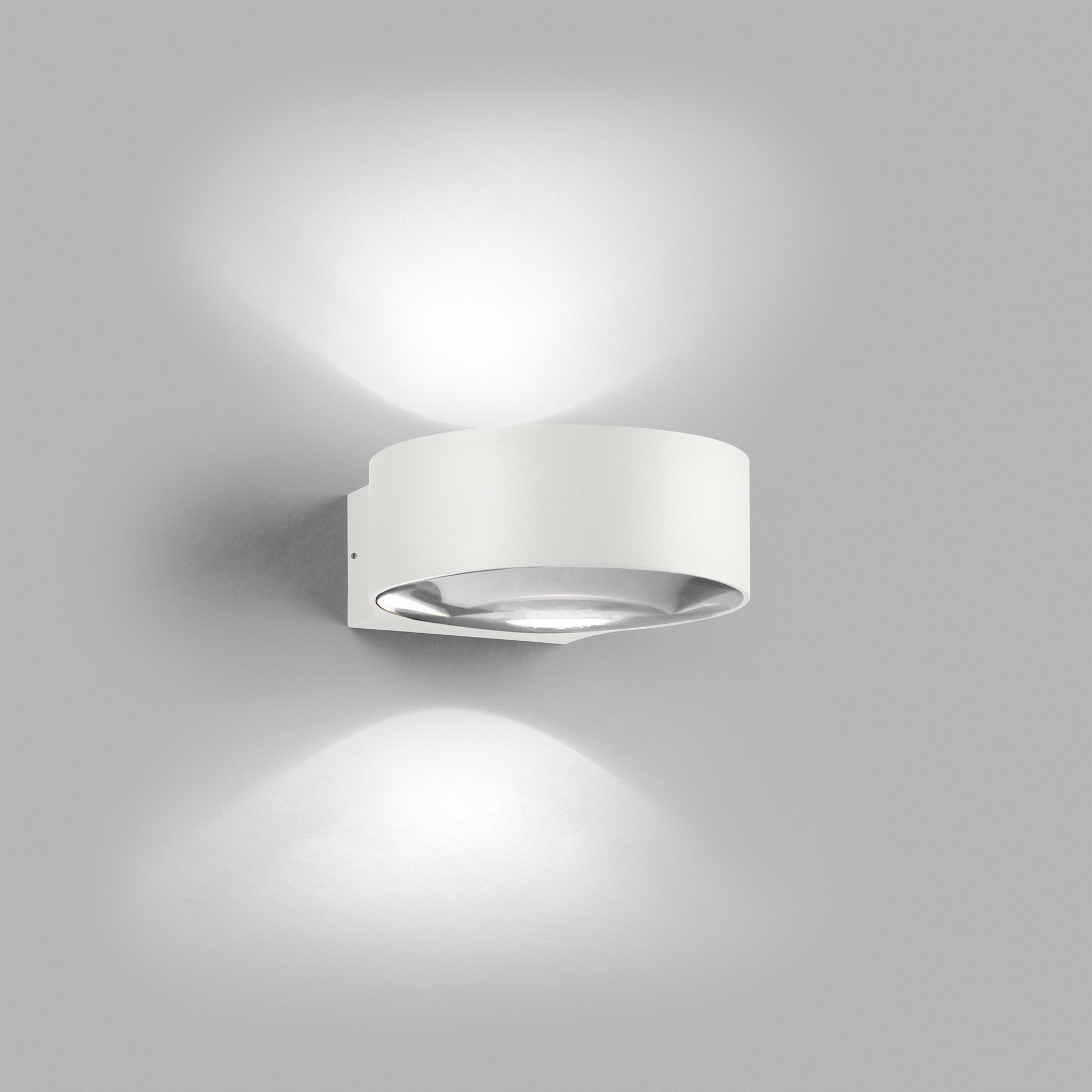 Orbit W2 Led Væglampe Hvid 2700k     Så Længe Lager Haves   Light Point fra Light-point