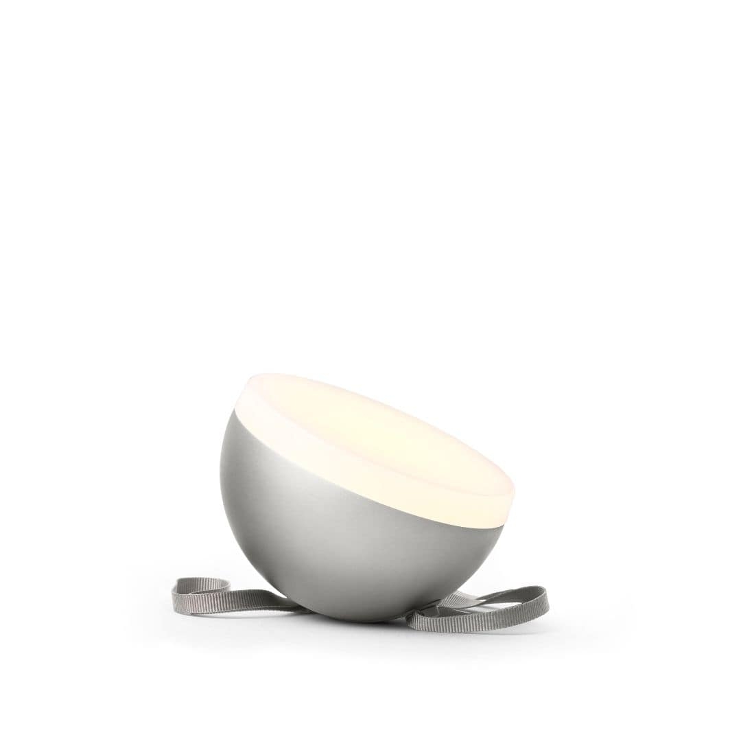Sphere Adventure Light Udendørslampe Warm Grey     fra New Works