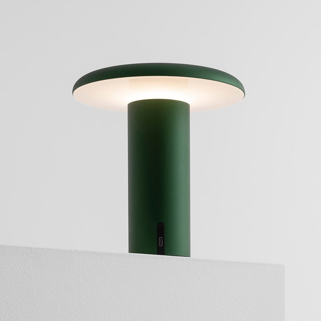 Takku Bordlampe Anodiseret Grøn     fra Artemide