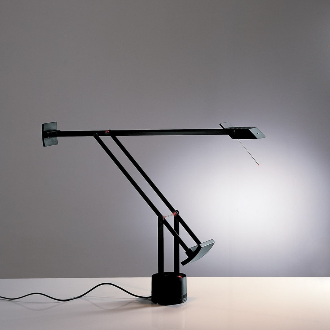 Tizio 35 Bordlampe Sort fra Artemide