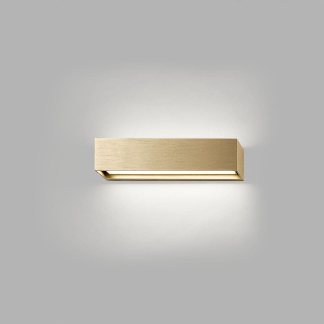 Linea W2 300 Væglampe Brass Light Point fra Light-point