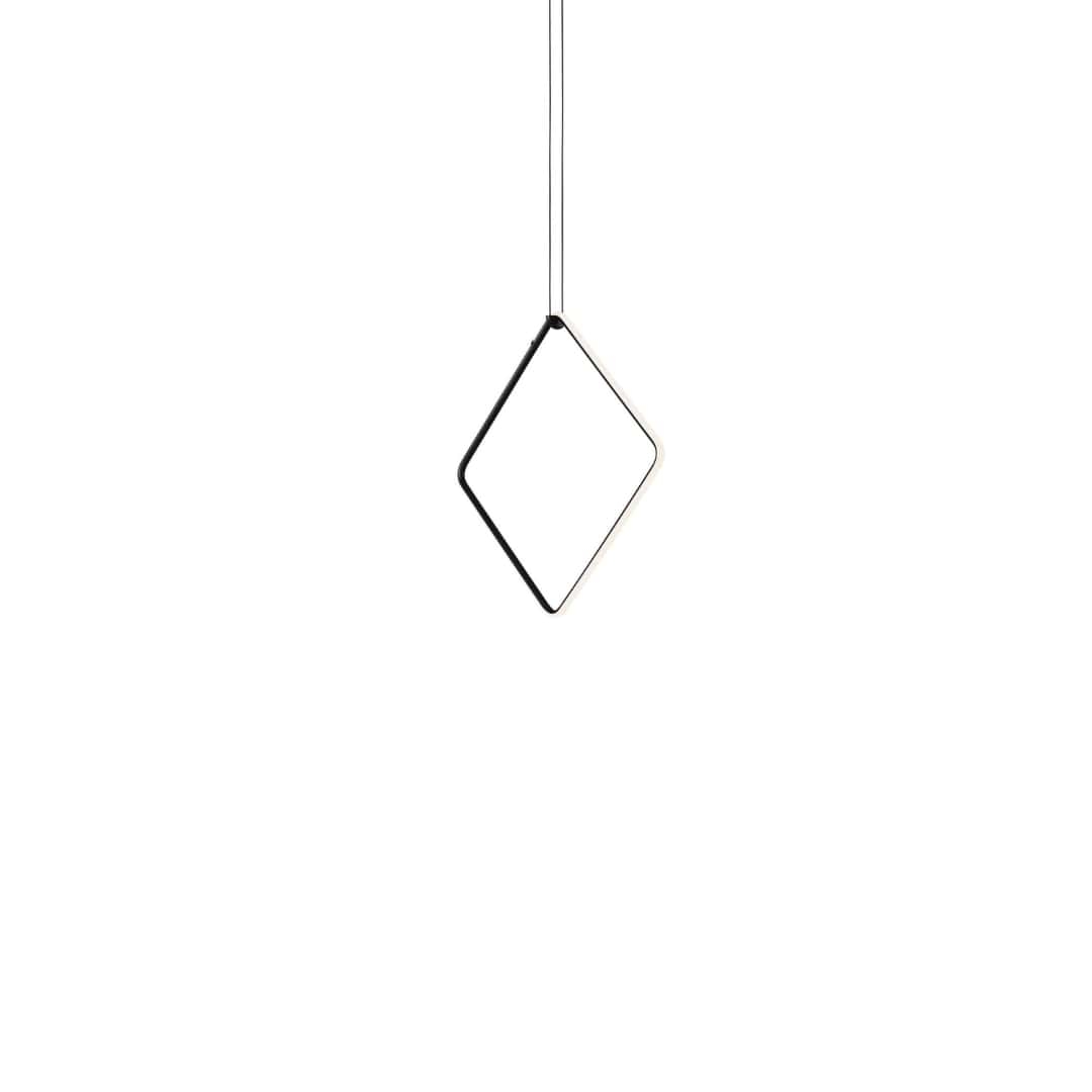 Arrangements Square Large Pendel Sort     fra Flos