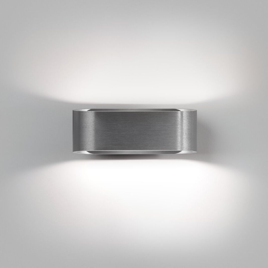 Aura W1 Væglampe Titanium Light Point fra Light-point