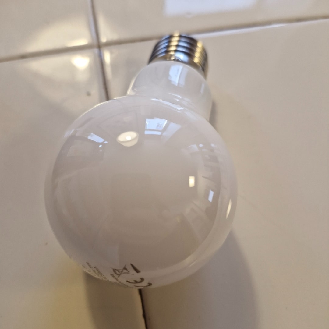 Diolux Norma75 E27 8w Led 3000k 3 Trins Dæmp     fra Gn