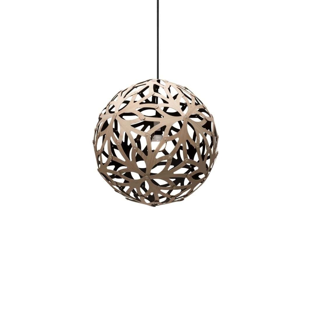 Floral ø40 Pendel Bamboo Sort fra David Trubridge