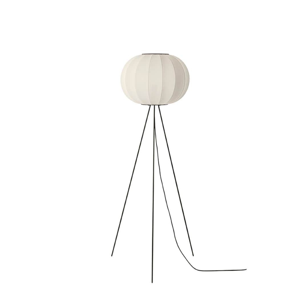 Knit Wit 45 Round Gulvlampe High Hvid     fra Made By Hand