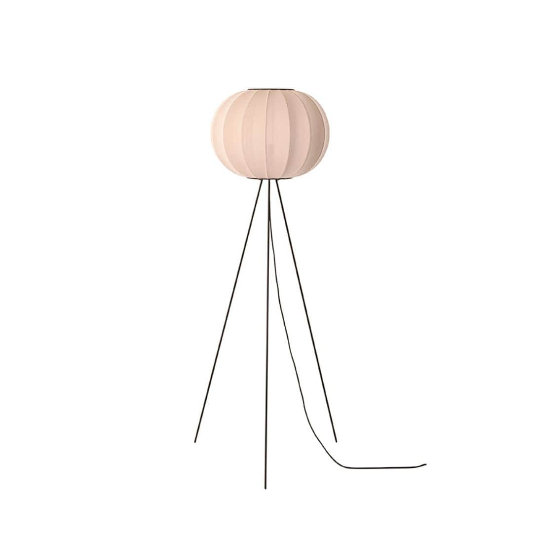 Knit Wit 45 Round Gulvlampe High Sand Stone     fra Made By Hand