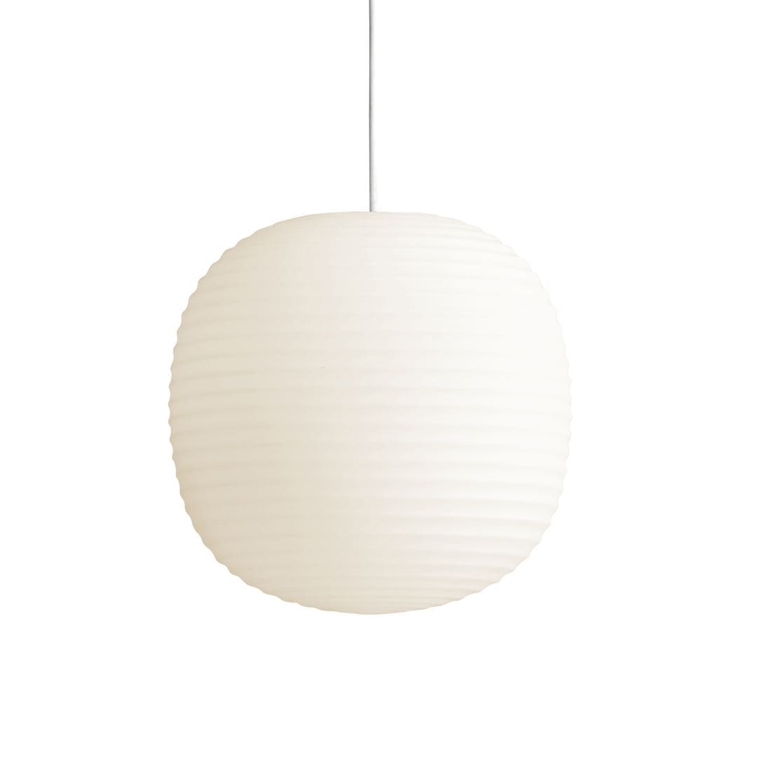 Lantern Pendel Opal Glas Medium fra New Works