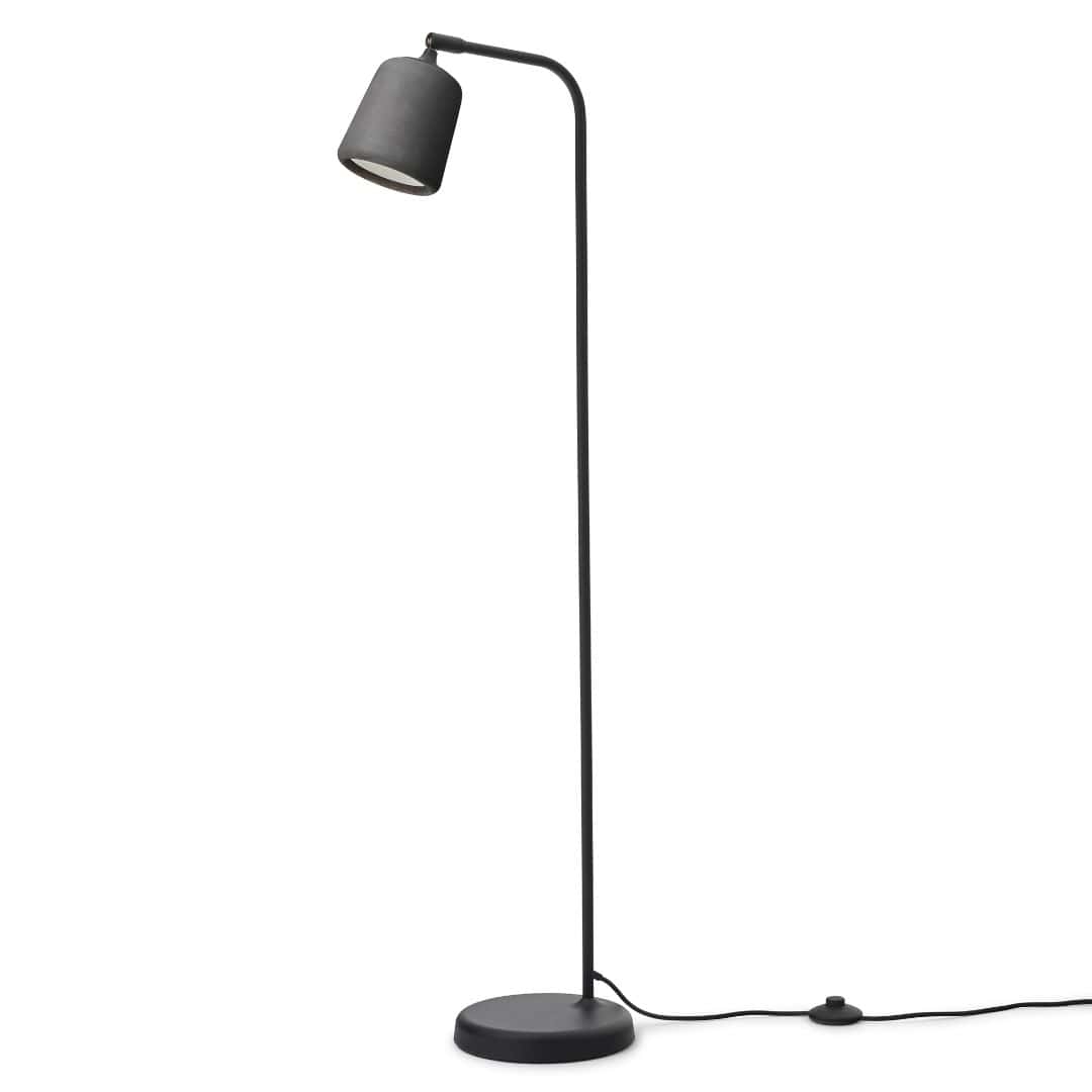 Material Gulvlampe Mørkegrå Beton     fra New Works
