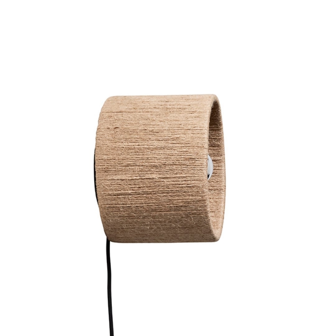 Ro Væglampe Straight     fra Made By Hand