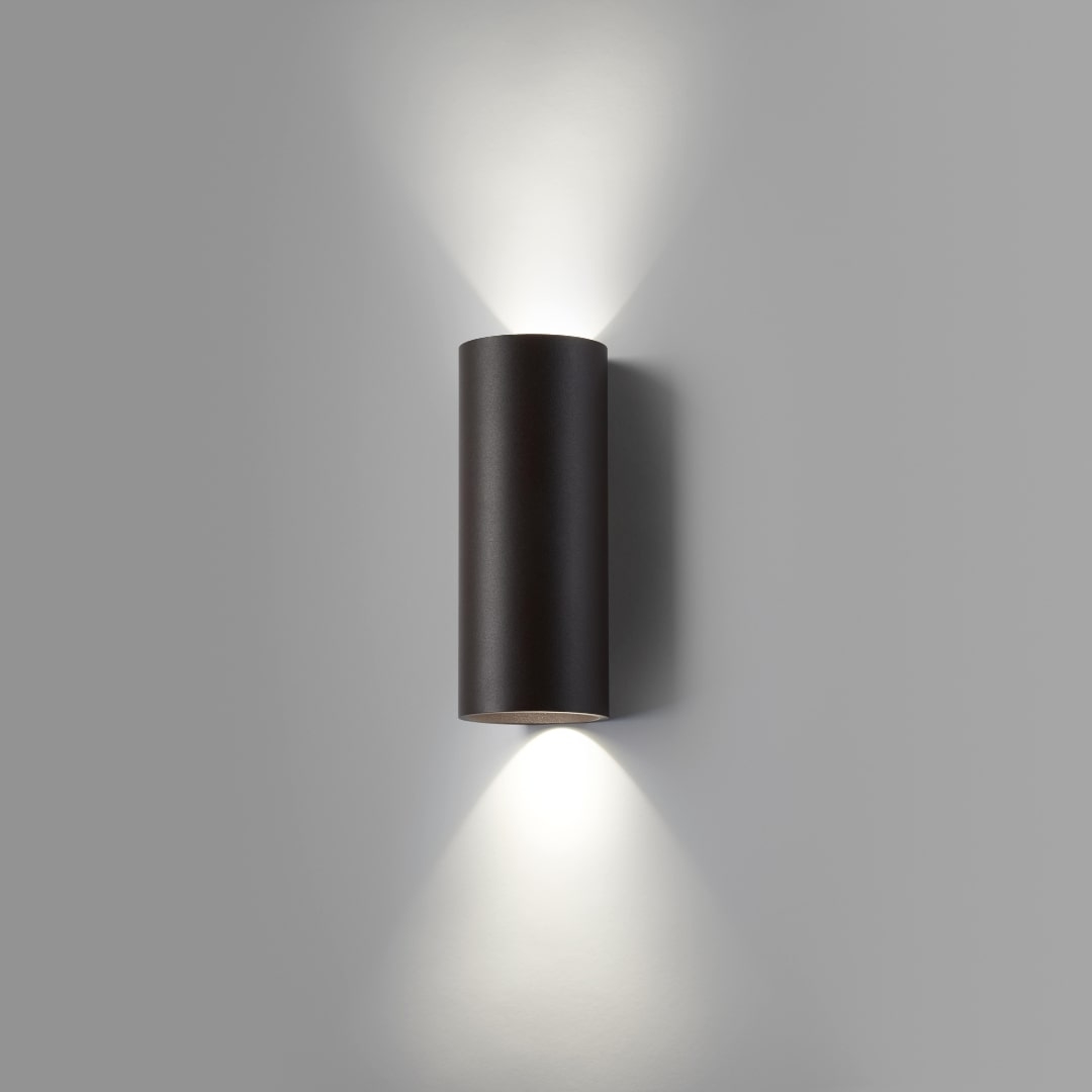 Zero W2 Væglampe Sort   Light Point fra Light-point