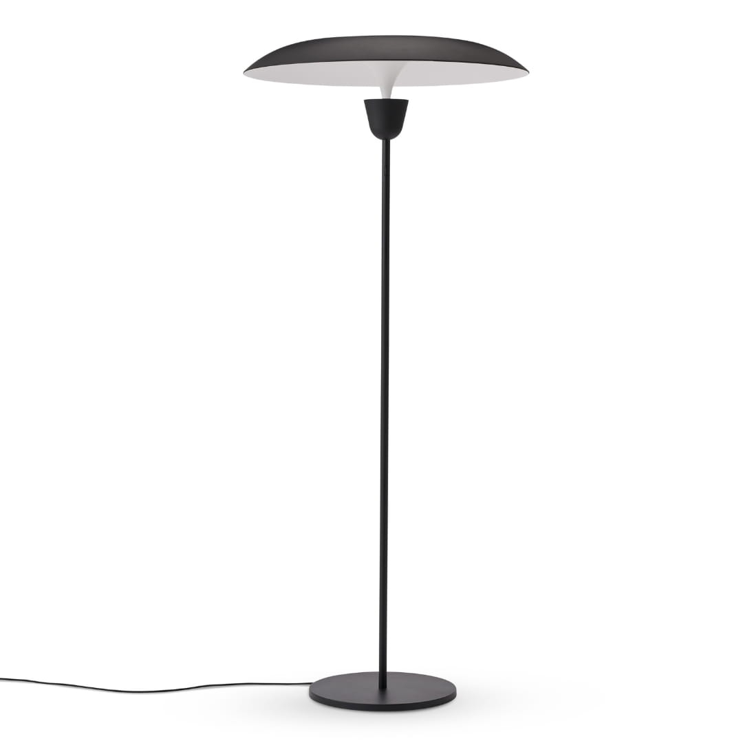 Kantarell Gulvlampe Sort     fra New Works